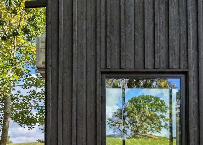 Сasa de vacaciones Tiny House Overlooking Nature *